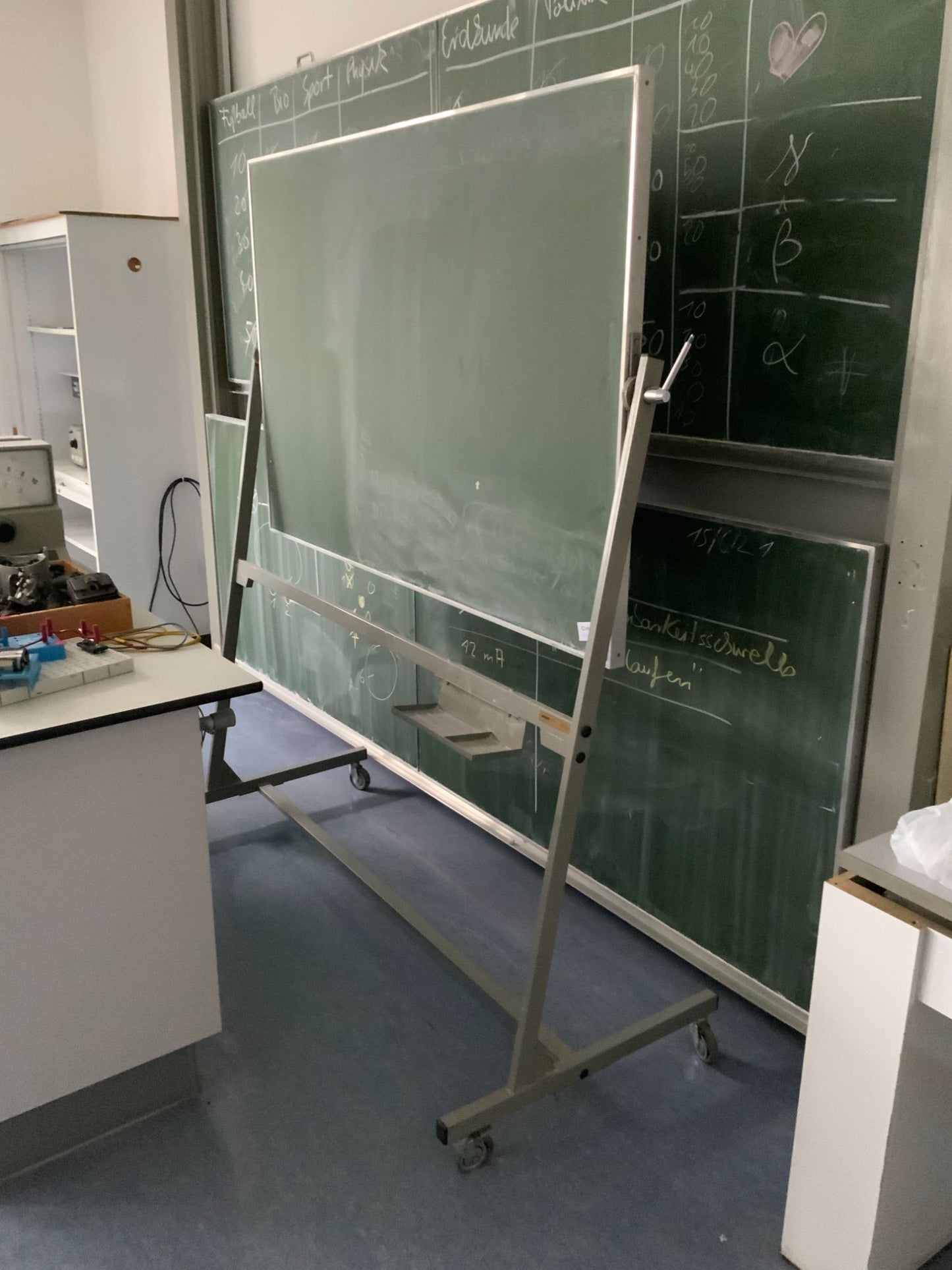 Kreidetafel auf Rollen