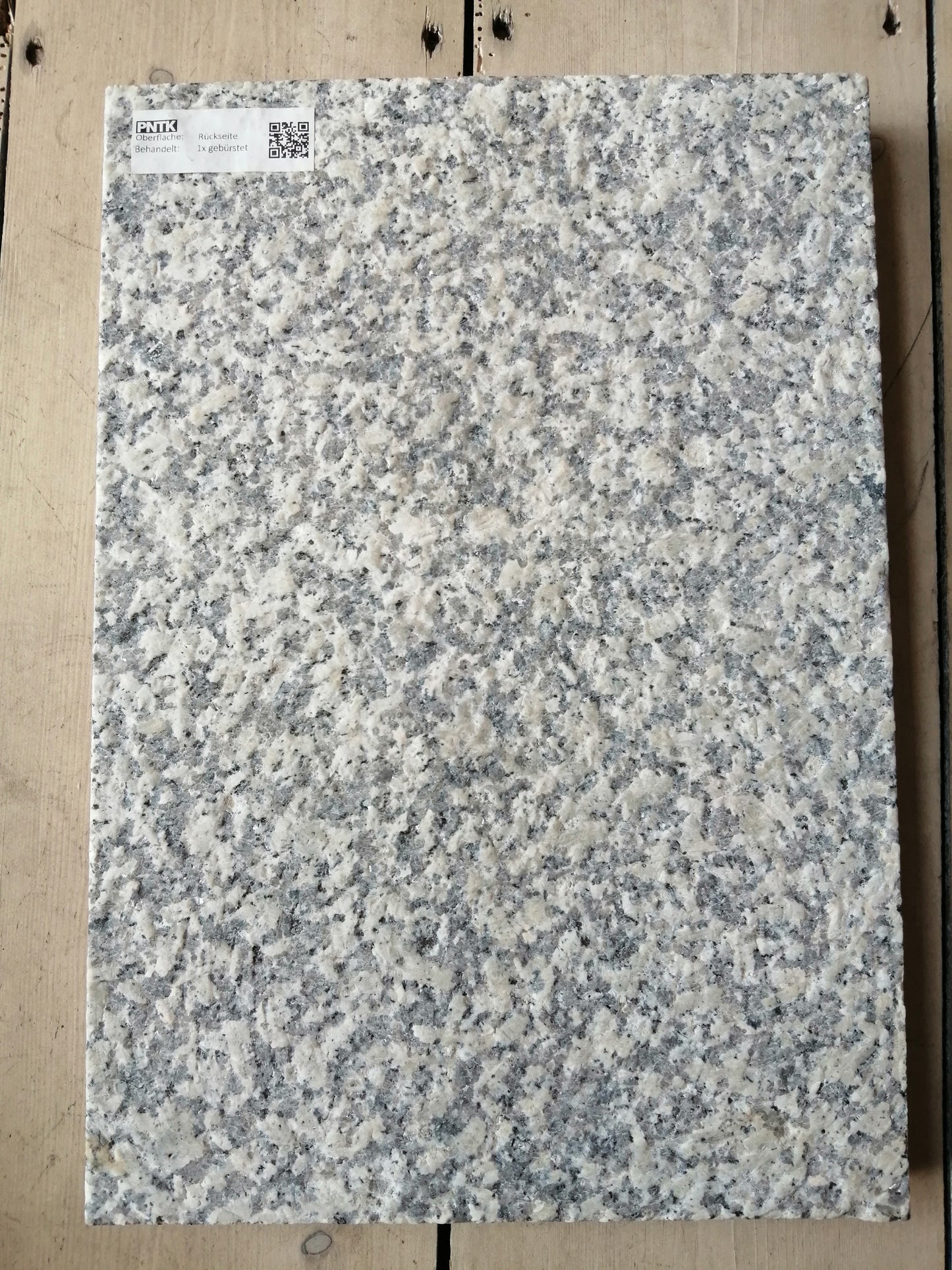 Granitstein Bianco Sardo Fassadenplatten 133 cm Länge