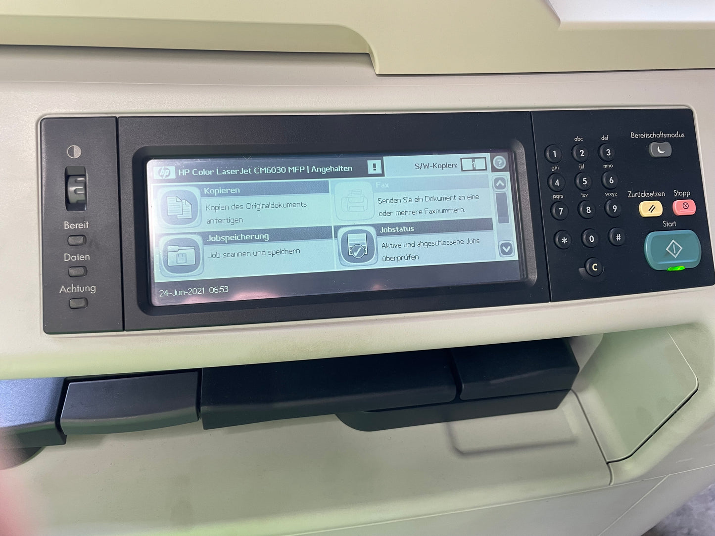 HP ColorSphere CM6030f MFP mit Stapelfach Q6998A + Zubehör