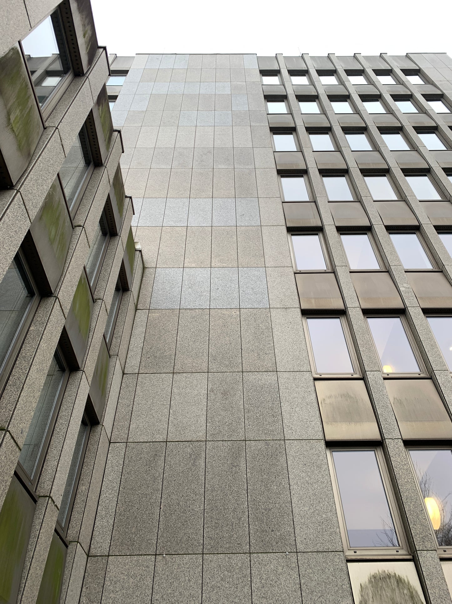 Granitstein Bianco Sardo Fassadenplatten verschiedene Größen 210 cm Länge