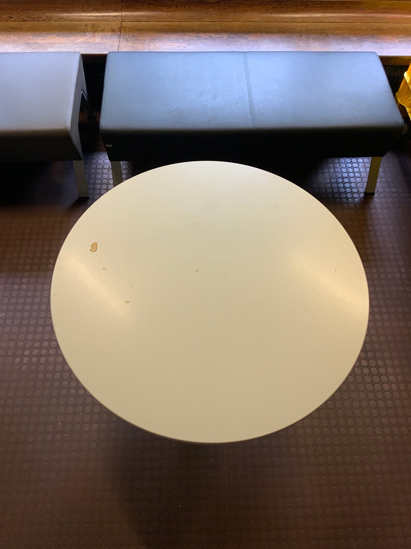 Palmberg Tisch 1000 mm Durchmesser