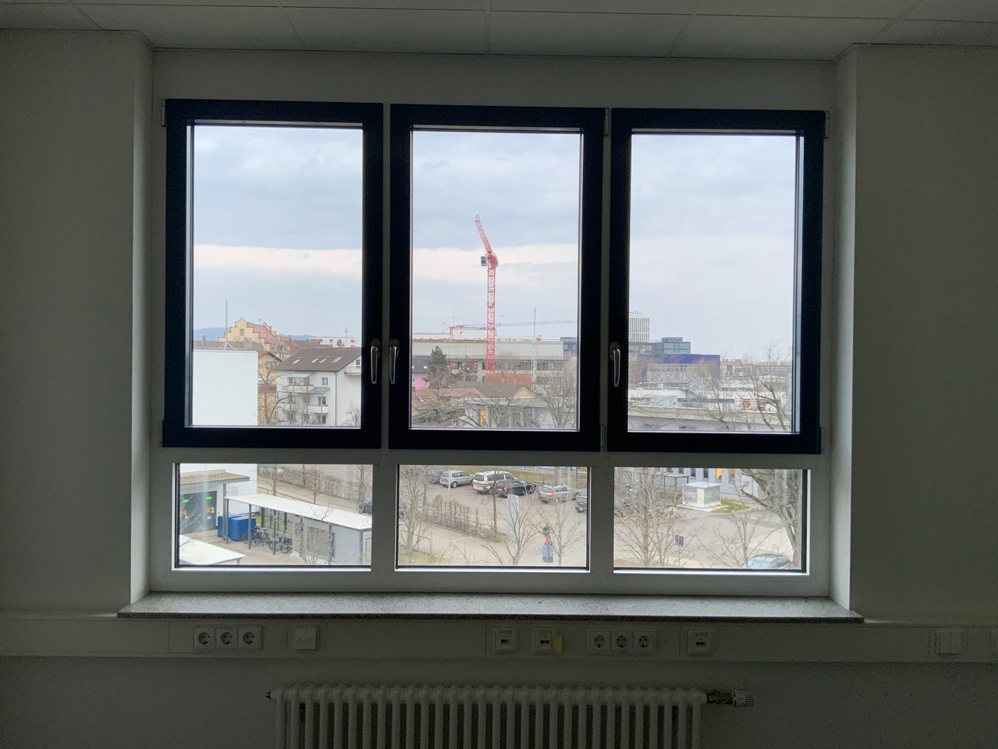 3-flügelige Fenster, außen Schüco International KG 2380x1910x80