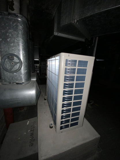 Klimasplitgerät Daikin 900x750x320