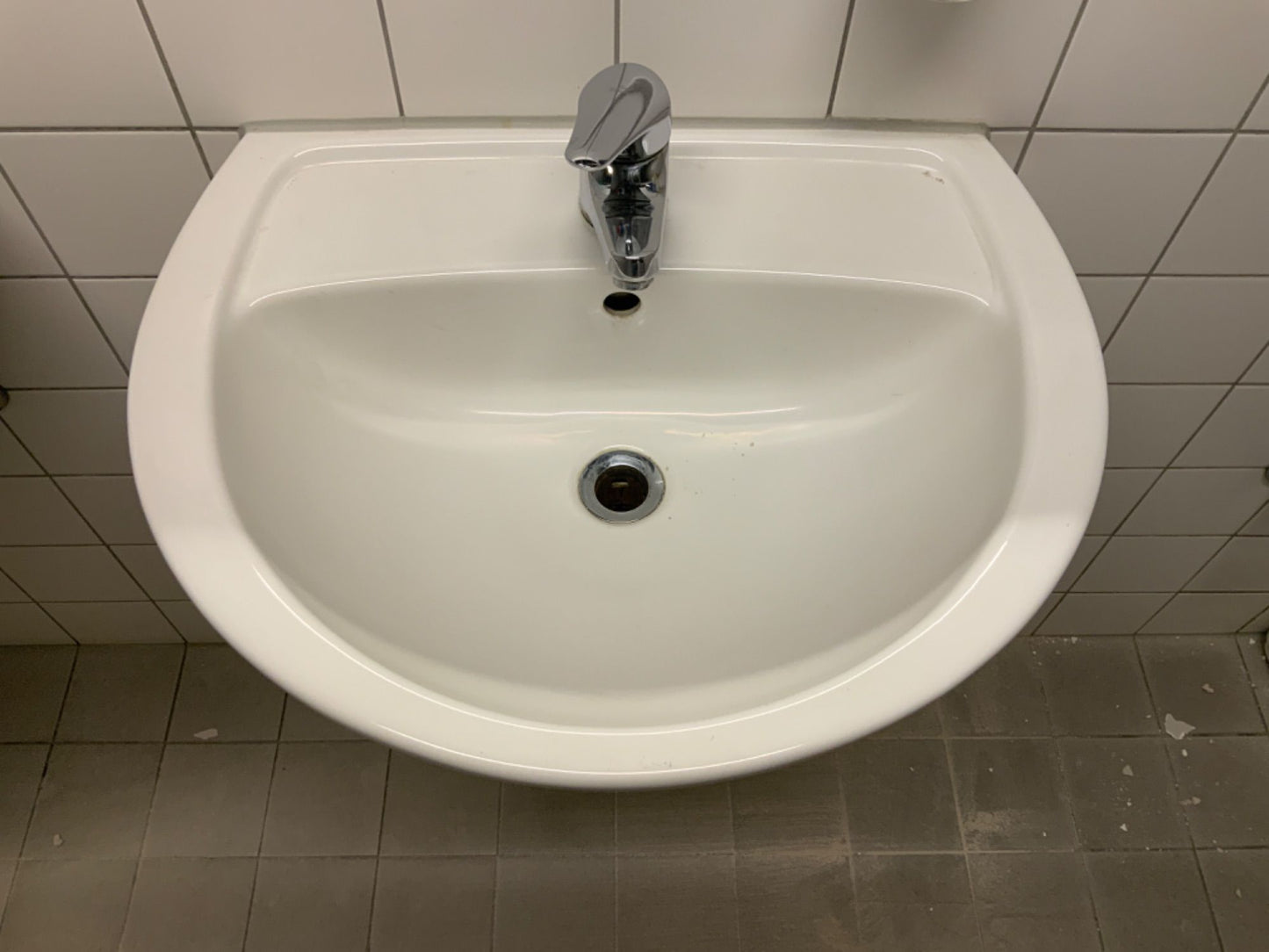 Waschbecken Allia Paris 600x220x470