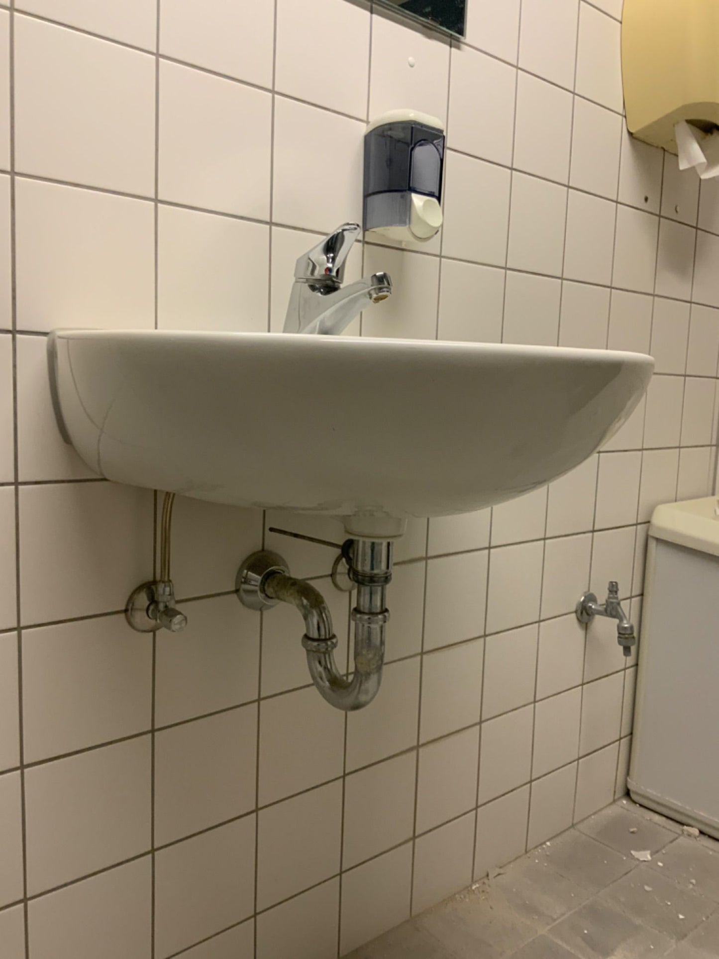 Waschbecken Allia Paris 600x220x470