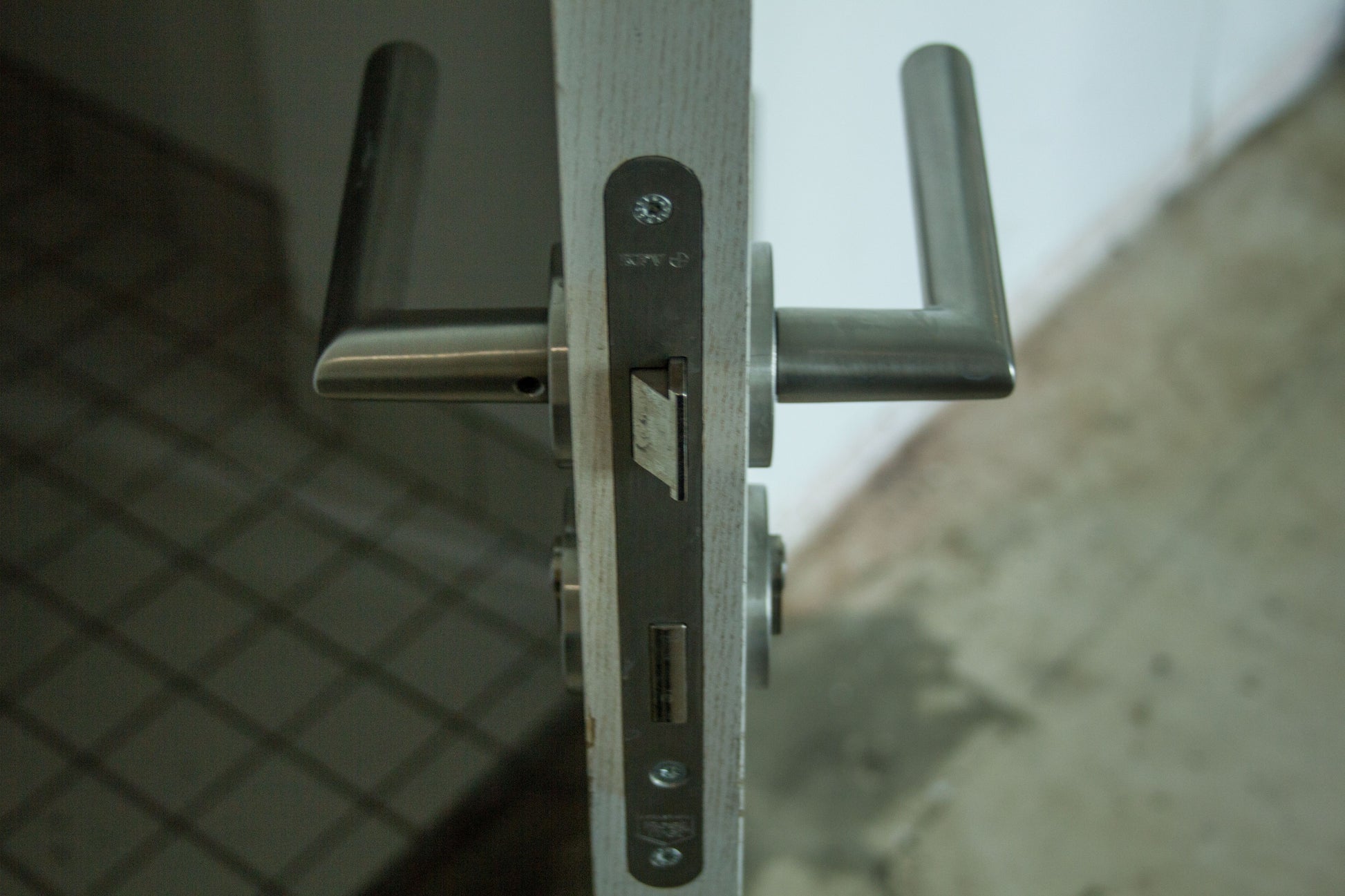 Tür Holzoptik DIN R, 94cm - Concular - Gebrauchte Baumaterialien kaufen